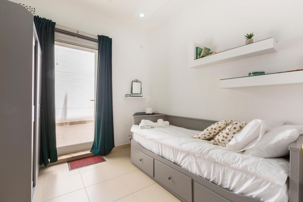 Dc36 -Spacious&Stylish 3 Bedroom Flat. Prime Zone Mellieha Bagian luar foto